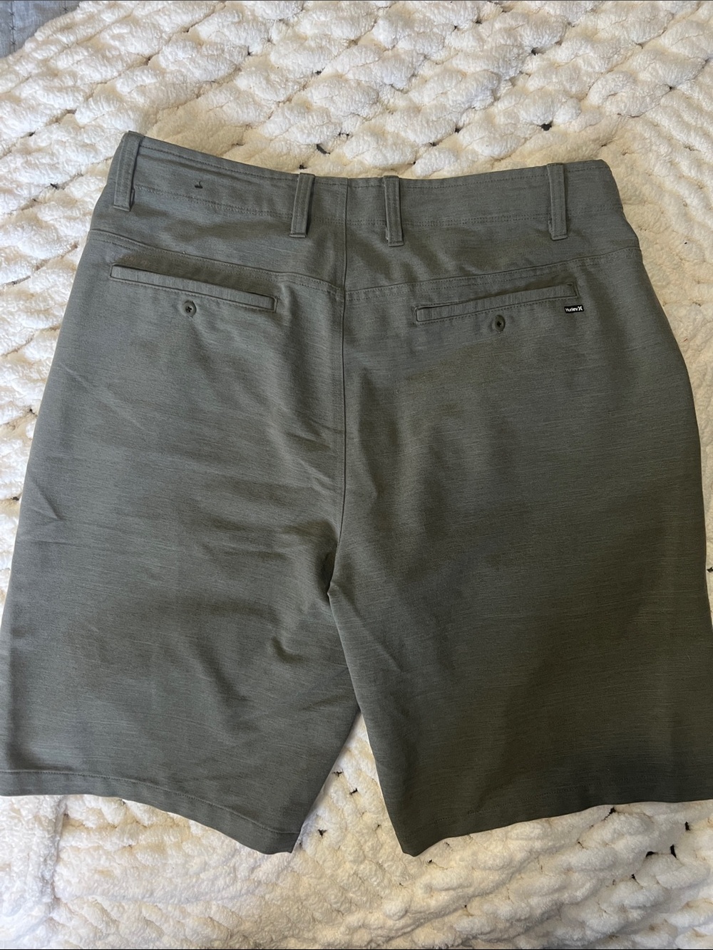 Hurley Men's Olive Green Flat-Front Casual Shorts - Picture 3 of 4